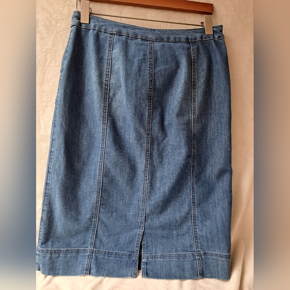 Denim midi skirt with pockets - Picture 5 of 6